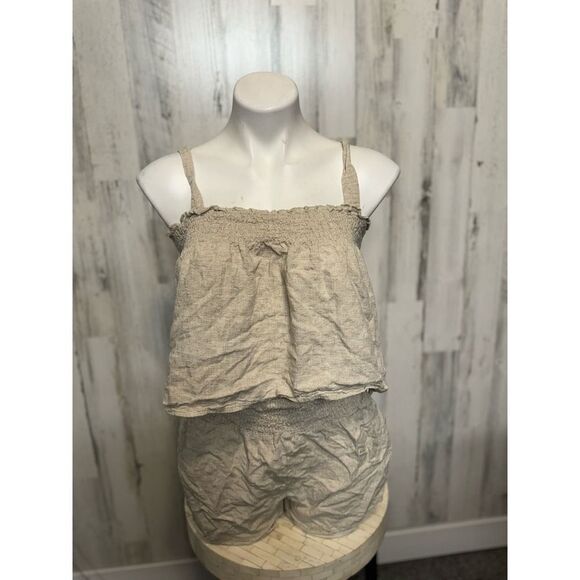 Simplee Tan two piece set of shorts and top - Picture 2 of 6